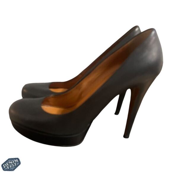 Gucci Women’s Betty Designer Black Leather Round Toe Platform Pumps/Heels - Picture 4 of 16